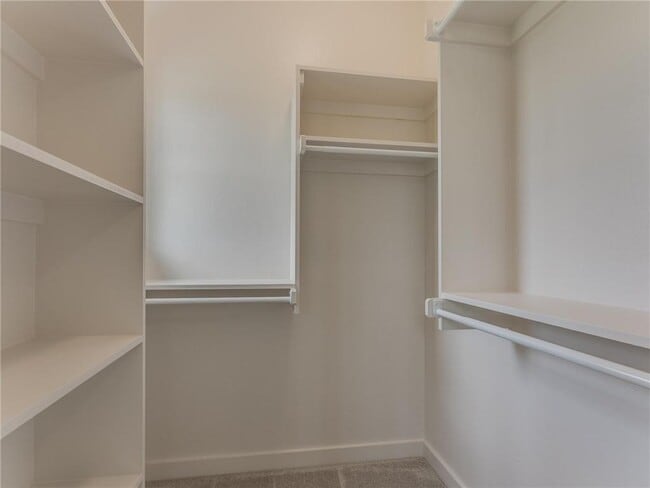 Building Photo - 440 Houser Dr