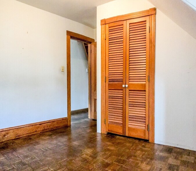 Building Photo - 244 Savin Hill Ave