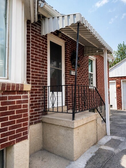 Building Photo - 1005 Austin Ave