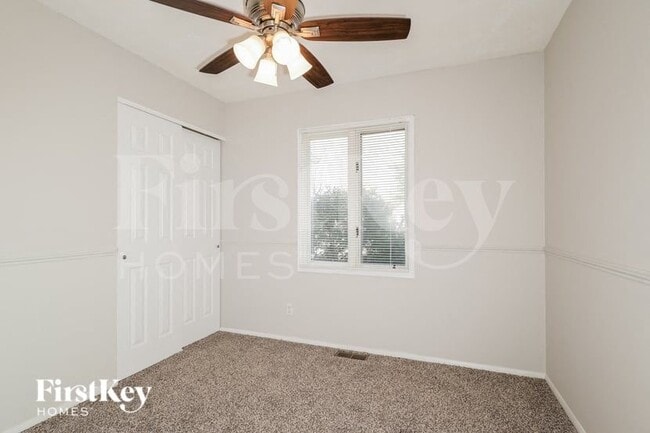 Building Photo - 1560 Leisure Dr