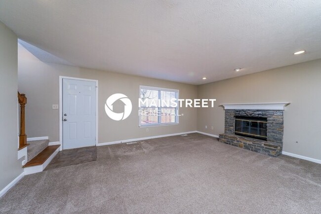 Building Photo - 4623 Wooded Oak Cir