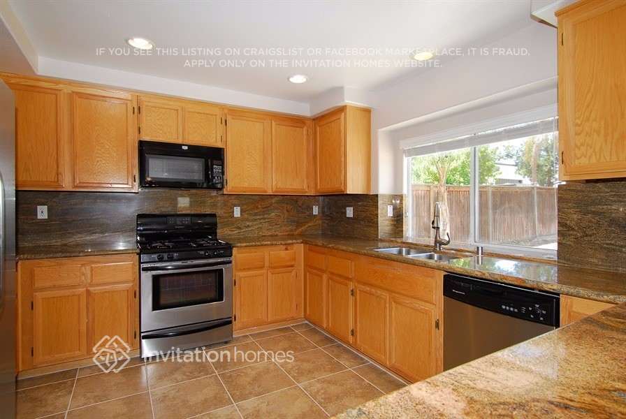 Building Photo - 26683 Alta Ave