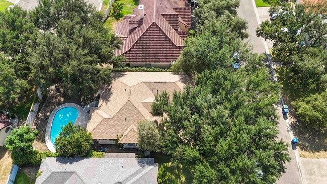 Building Photo - 3003 Edgefield Ct