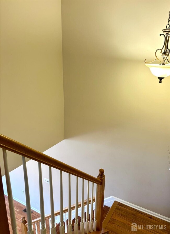 Building Photo - 39 Rozalyn Ln