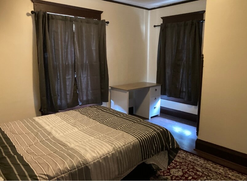 Bedroom two - 212 E South St