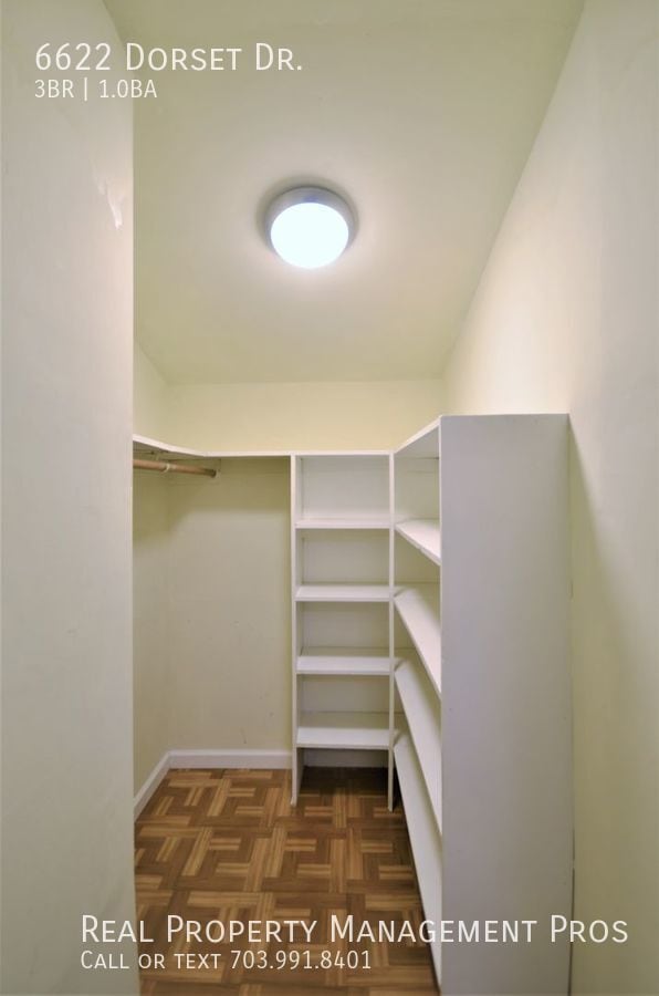 Building Photo - 6622 Dorset Dr