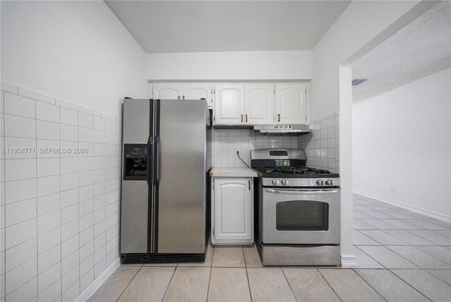 Building Photo - 20120 SW 112th Ct