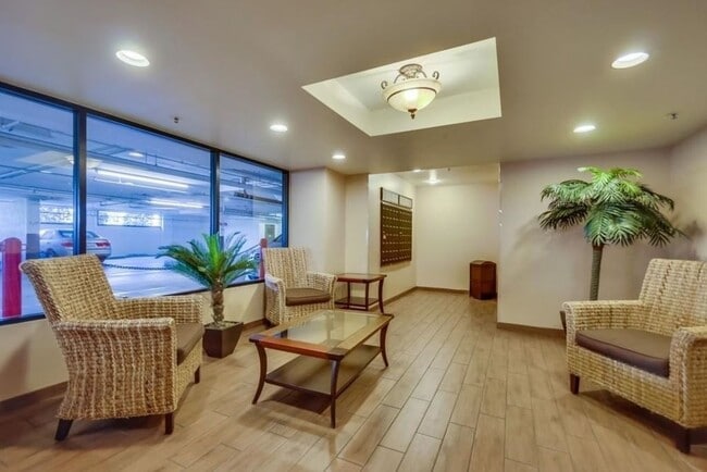 Building Photo - Resort Style Living in Mission Valley - 2 ...