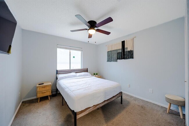 Building Photo - 1704 Verbena Way