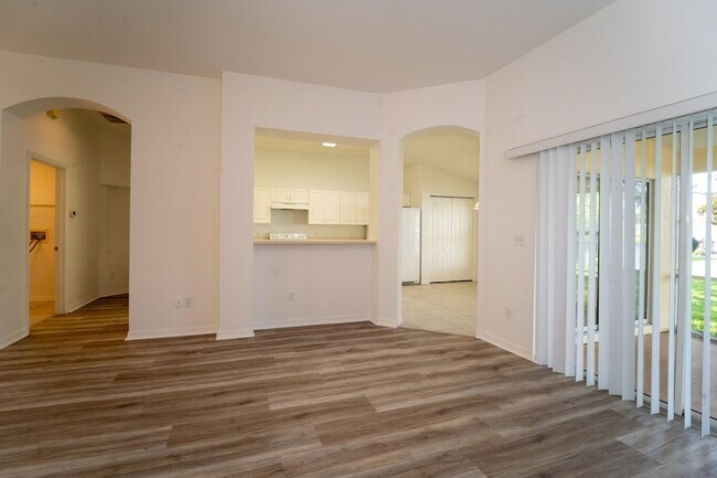 Building Photo - 957 Windward Way