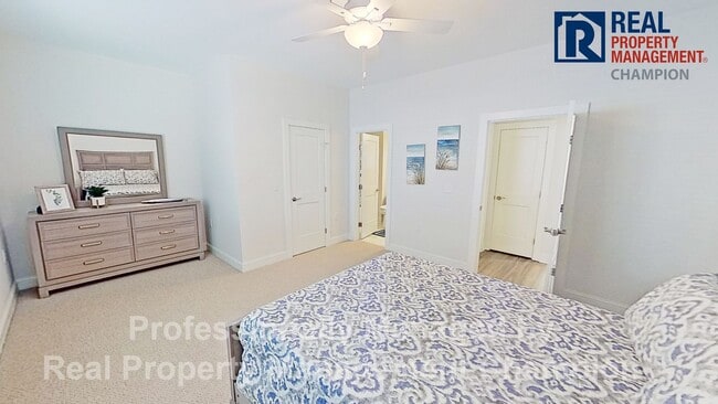 Building Photo - Newly Constructed Luxury Townhomes in Porters Neck