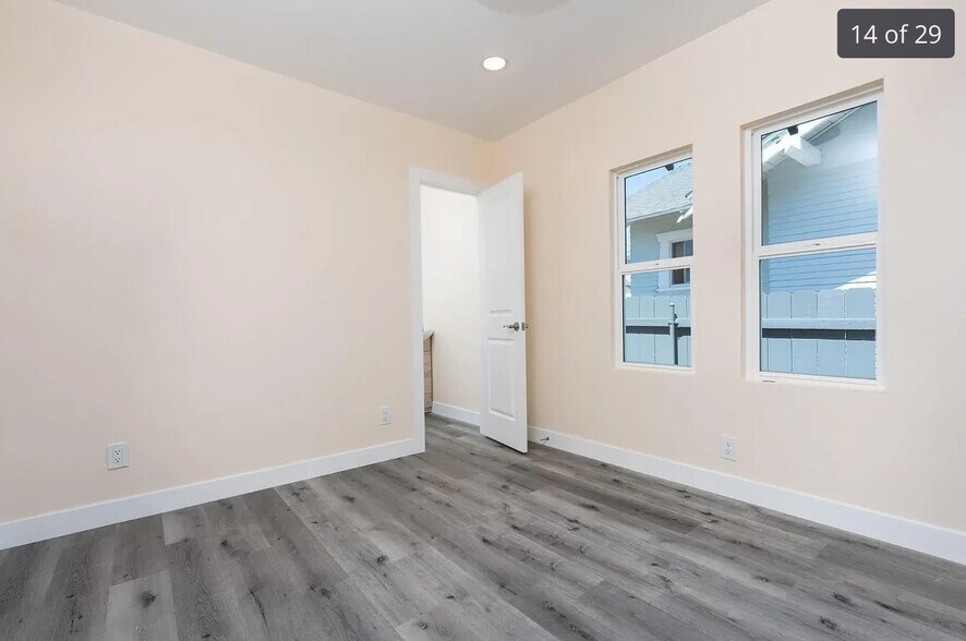 Building Photo - 1038 Sicard St