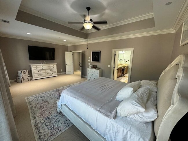 Building Photo - 811 Park Manor Dr