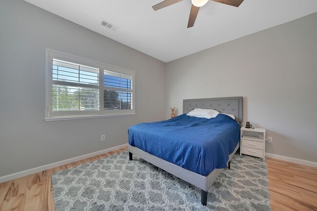 Building Photo - Copperopolis 3 Bd. / 2 Ba. Lake Access Fur...