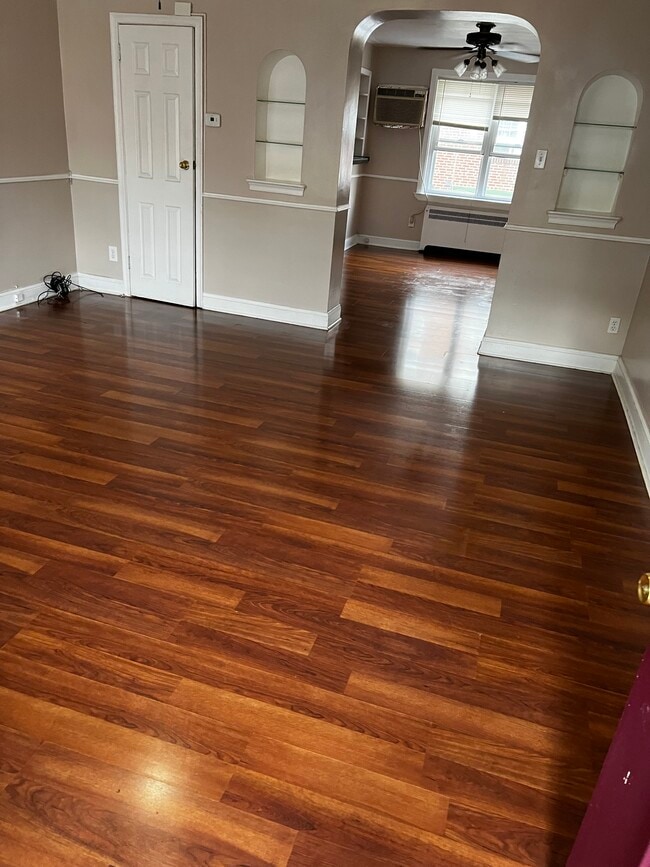 Building Photo - 1515 Benner St