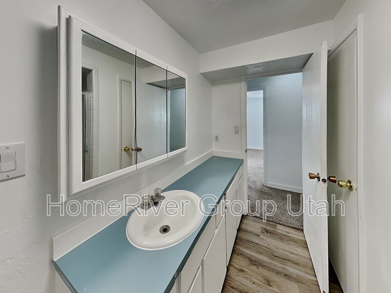 Building Photo - 1058 W 1100 N