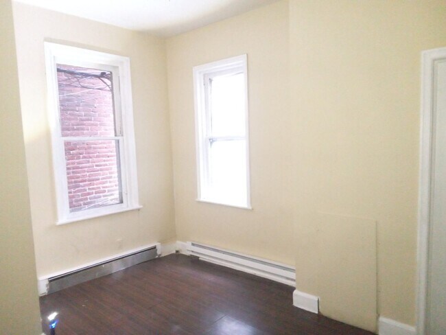 Building Photo - 42 N. 8th Street