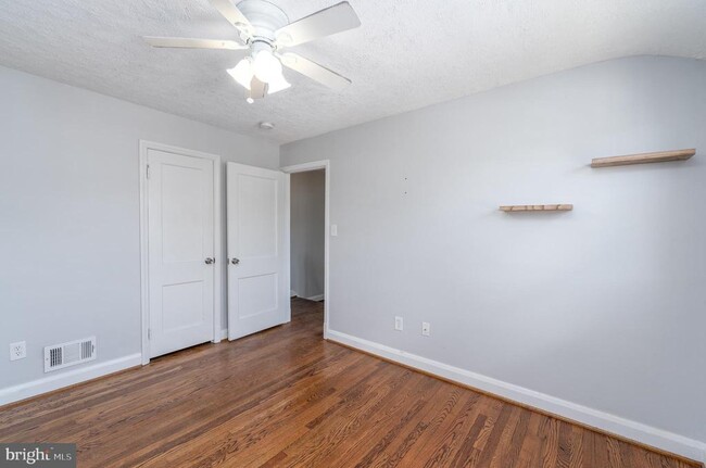 Building Photo - 8321 Byington Rd