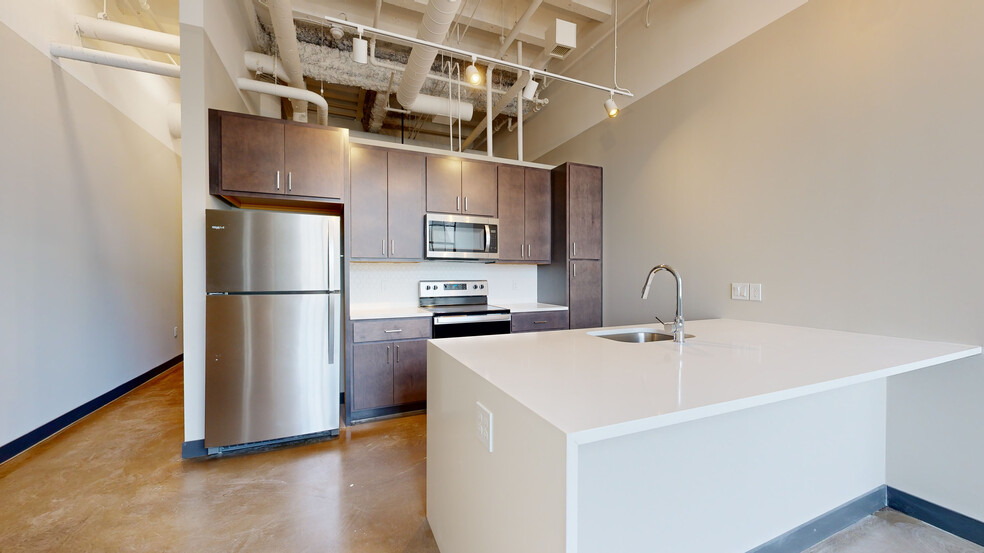 1BR,1BA - 822SF - 1010 Lofts