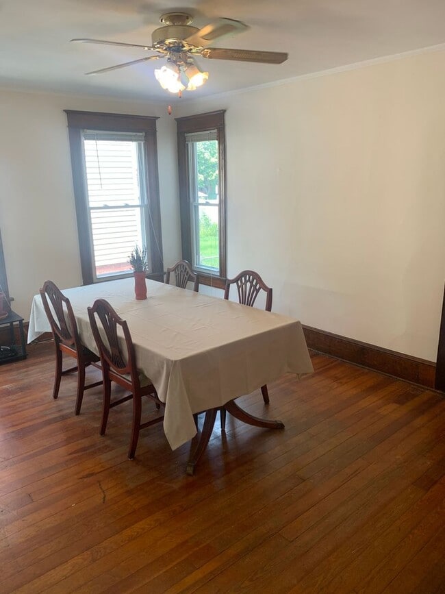 Building Photo - 41 Worrall Ave