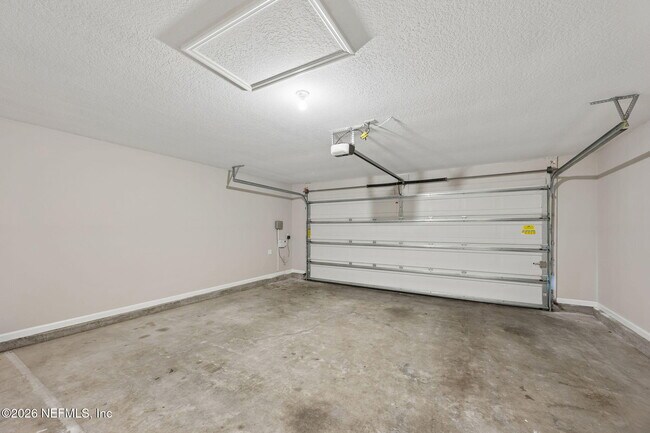 Building Photo - 7400 Benes Trail