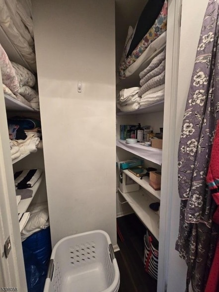 Building Photo - 87 E Main St