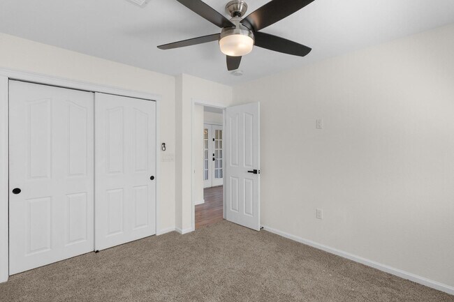 Building Photo - 6508 N 85th Pl