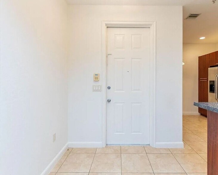 Building Photo - 2925 NW 126th Ave