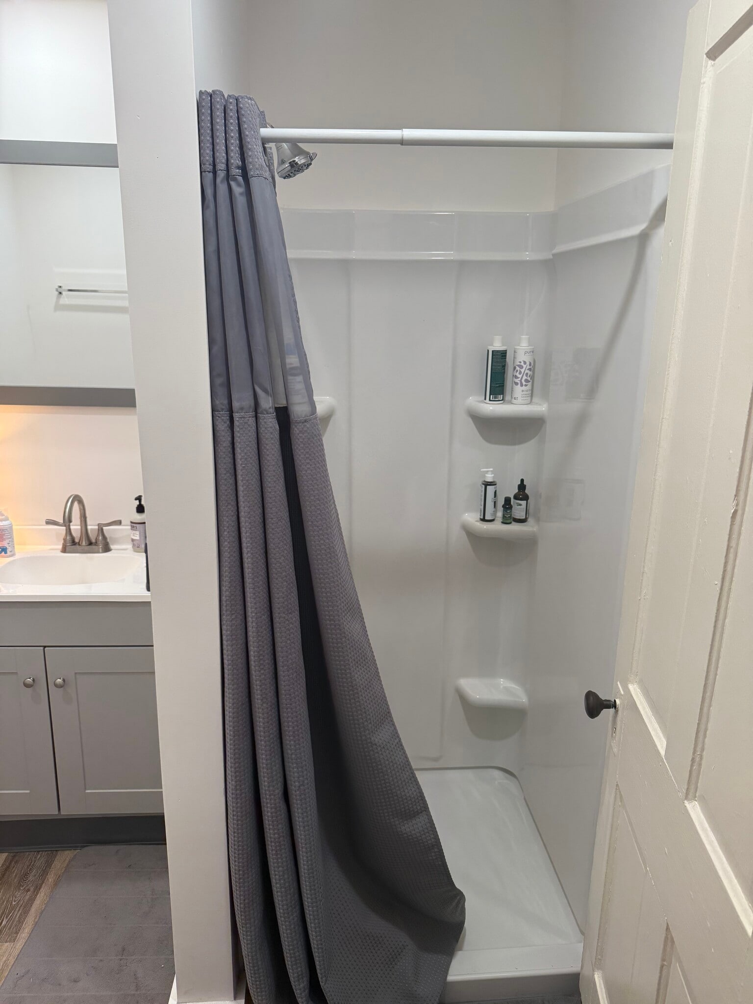 Shower - 305 E Maxwell St