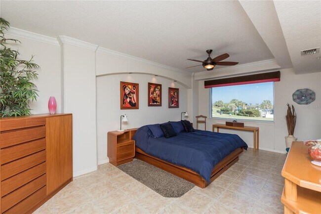 Building Photo - 80 Surfview Dr