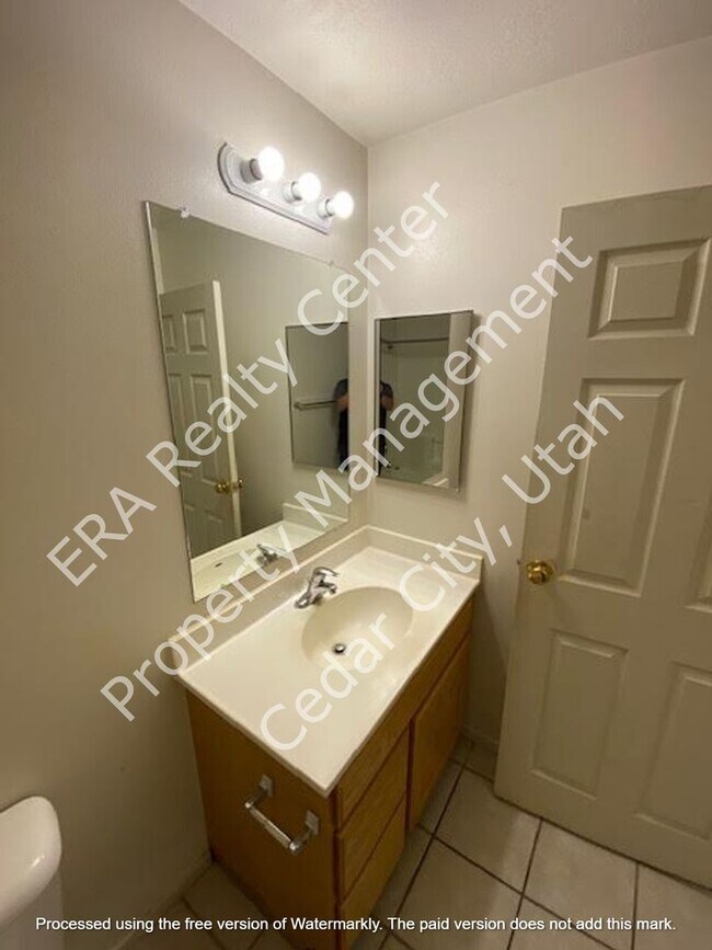 Building Photo - Move-In Discount!! 2 bedroom, 2 bathroom apartment