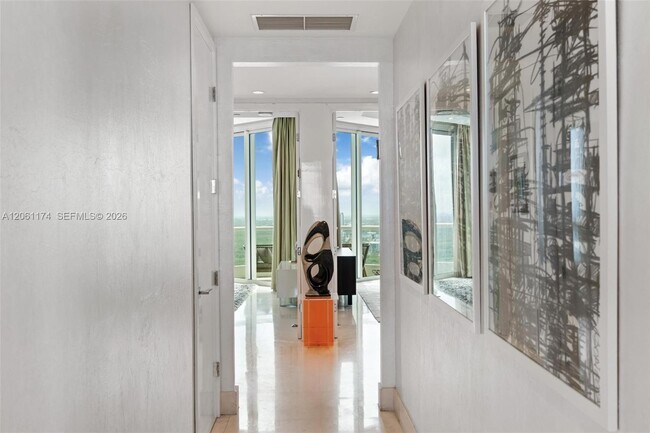 Building Photo - 16051 Collins Ave
