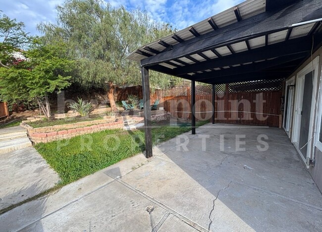 Building Photo - 522 Charlotte Dr