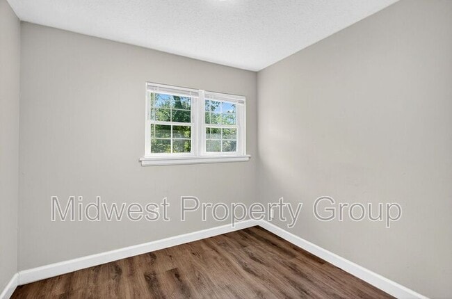 Building Photo - 7348 Lynn Ave