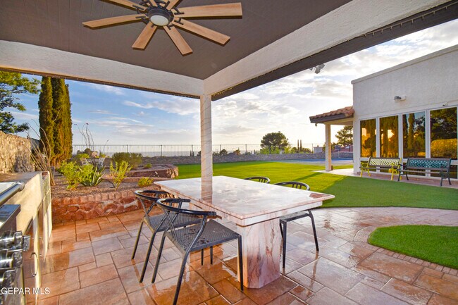 Building Photo - 508 Canyon Springs Dr