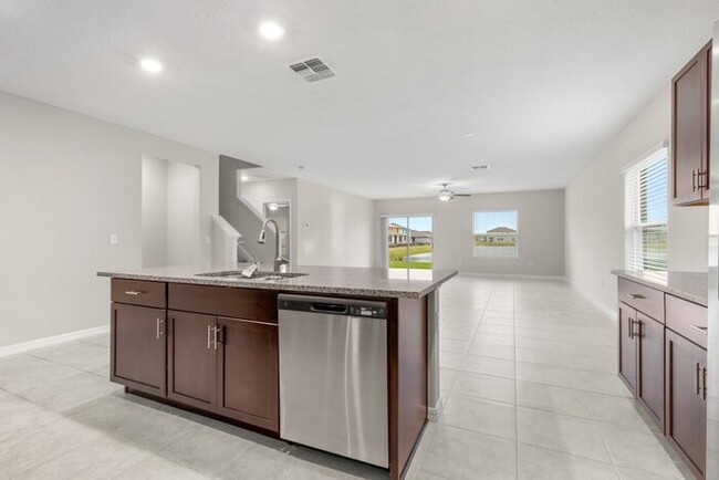 Building Photo - LIKE NEW Home For Rent in Creek Preserve!