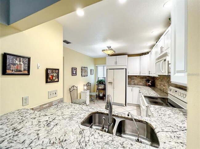 Building Photo - 1 Escondido Cir