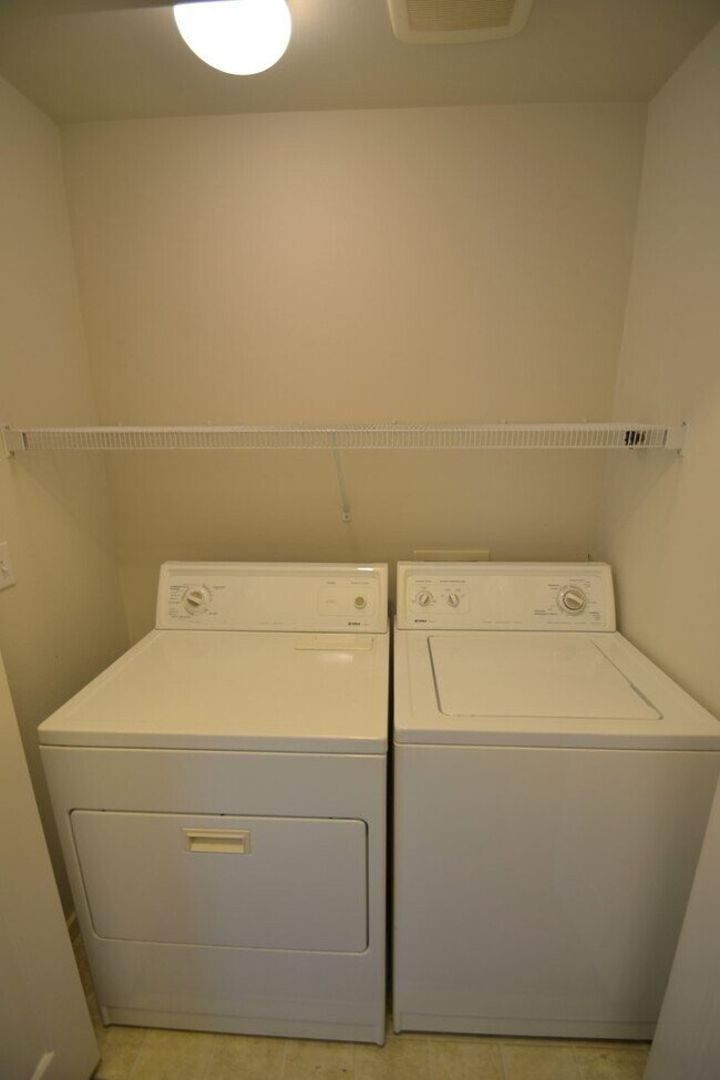 Building Photo - 3bd/2ba Bothell Condo