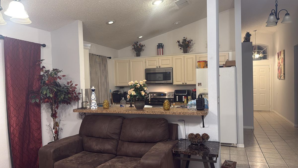 Building Photo - 242 Durango Loop St