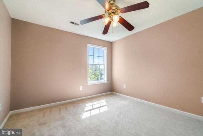 Building Photo - 3603 Carolina Ct