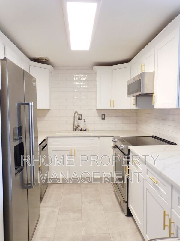 Building Photo - 130 26th St NW