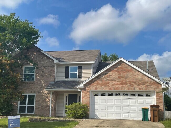 Primary Photo - 1594 Birkshire Ct
