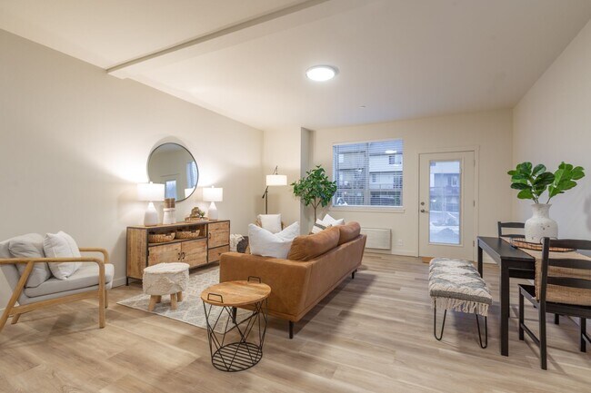 Interior Photo - Anderson Court