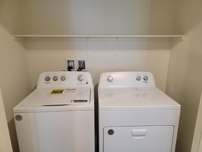 Building Photo - Brand New Home Never Lived In 3 bedroom, 2 bathroom, 2.5 bath, 2 Car Garage