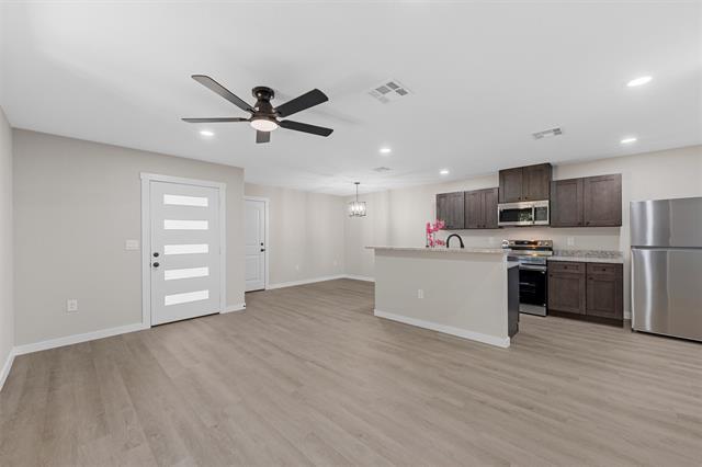 Building Photo - 1105 N 11th St