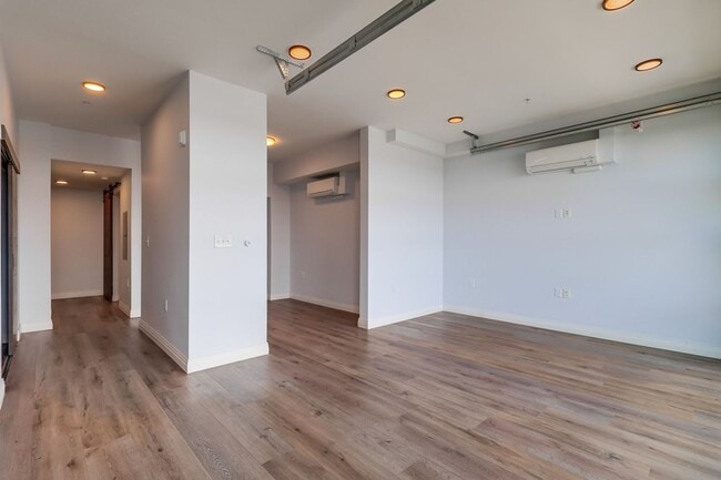Building Photo - Brand New Loft in Prime Koreatown with DTLA Skyline Views Available! Must See! Call Today