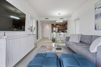 Building Photo - 5325 NW 85th Ave