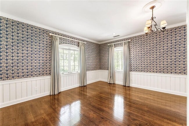 Building Photo - 2485 W Wesley Rd NW