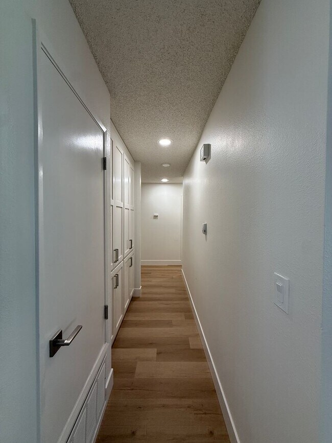 Building Photo - Just Beautifully Updated Village Hills Single Story Home in Orcutt