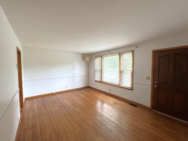 Building Photo - Excellent 2 Bedroom Home in East Nashville!